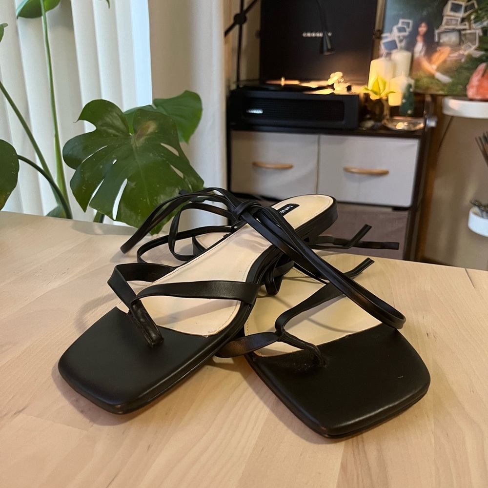 Nine West Lace-Up Black Flat Shoes